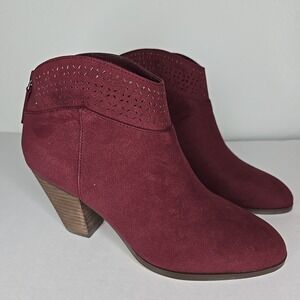 Violet & Red Womens Boot Jackson Booties 7.5 Burgundy Red Heeled Ankle Lazer Cut